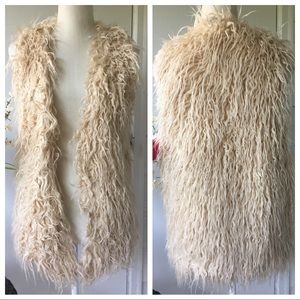 Ark & Co Cream Faux Alpaca Fur Hi Lo Vest